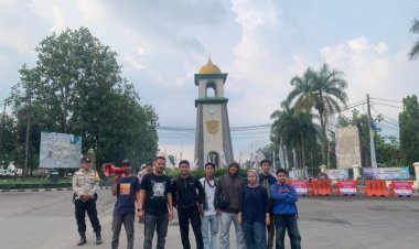 Aktivis Kembali Gerudug Kantor Bupati Pandeglang, Tutut Pemda Lakukan Penindakan & Penutupan SPPG Yang Bermasalah