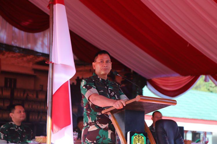 Pangdam III/Siliwangi Berikan Pengarahan kepada 2.211 Personel Satuan TP Tahap IV di Dodik Secata Rindam III/Siliwangi