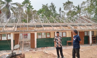 Dukung Penuh Program Presiden Prabowo, Sekdis Disdikpora Pandeglang Lakukan Monitoring Kegiatan Revitalisasi SDN Padahayu 2 Cikedal