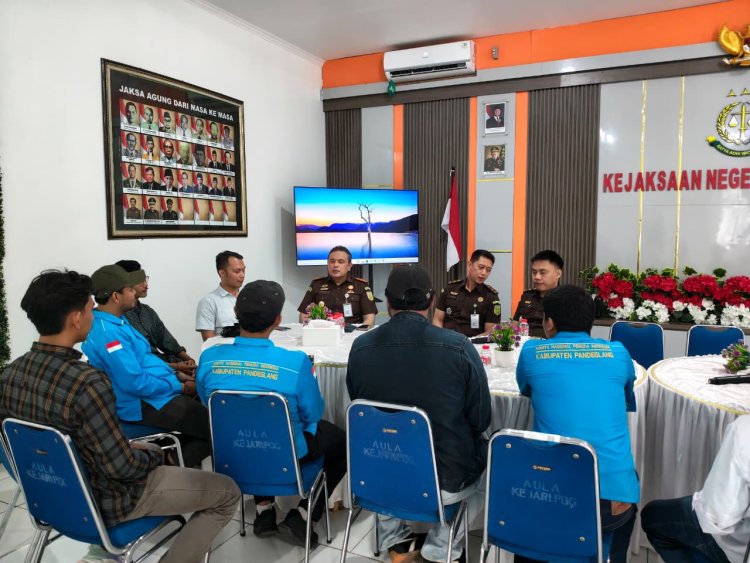 Aduan KEMAS dan DPD KNPI Pandeglang Terkait Dugaan Pengelolaan PBB-P2 di Desa Kertaraharja, Kejari Siap Tindak Lanjuti